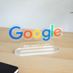 Photo de Trophée 100 % personnalisable en plexiglas