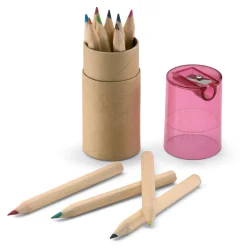 Photo de 12 crayons de couleur avec taille-crayons